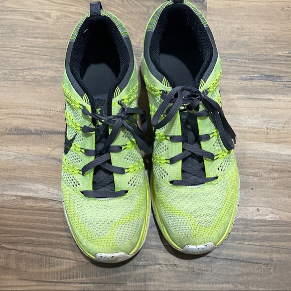 Nike Neon Flyknit Shoes - Picture 3 of 4